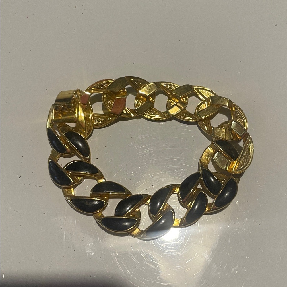 Gold Tone Black Inlay Chain Bracelet Statement Jewelry Fashion Accessory - Picture 2 of 7